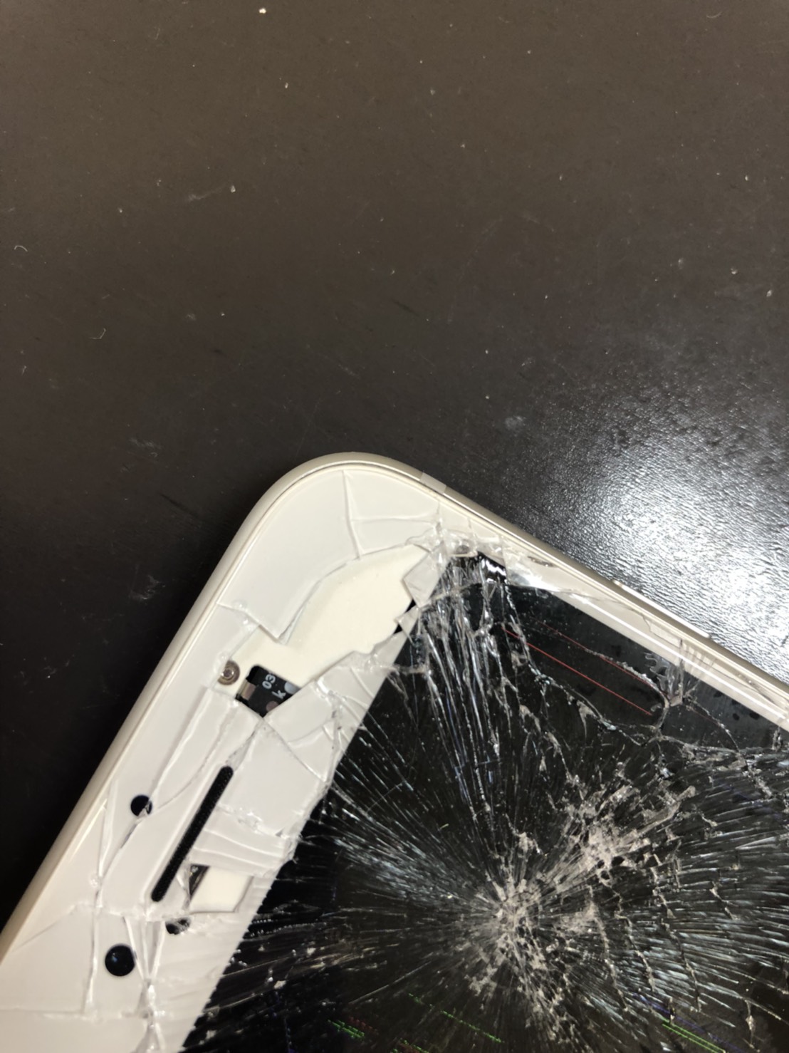 iPhone7の穴