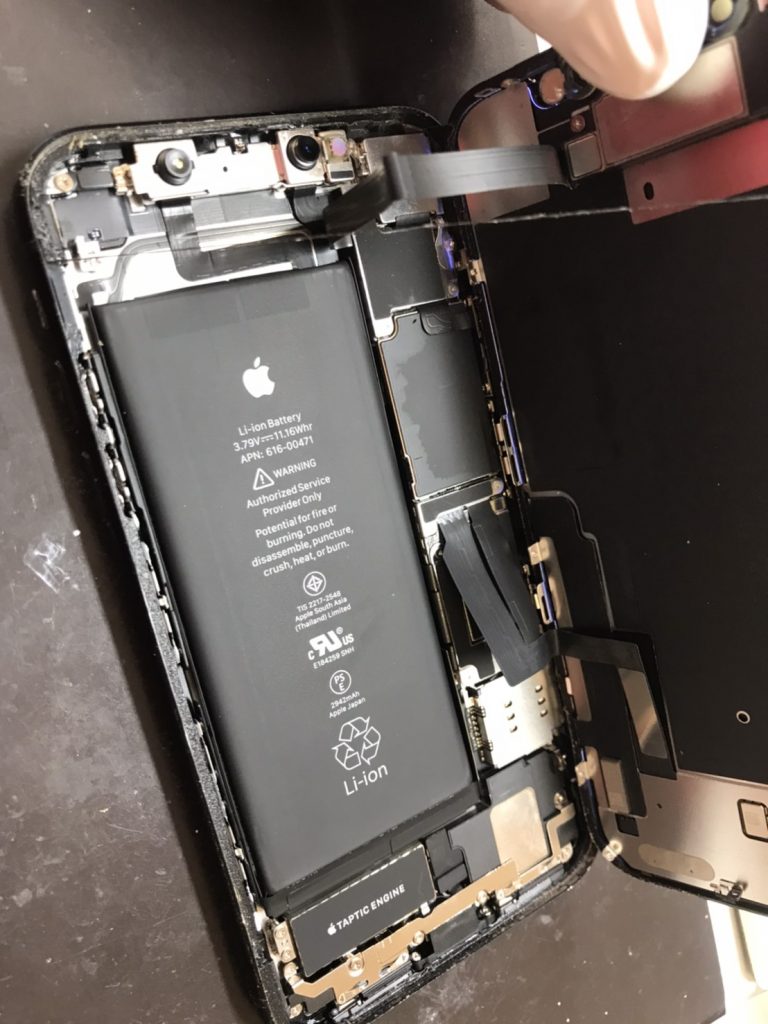 修理中iPhoneXR3